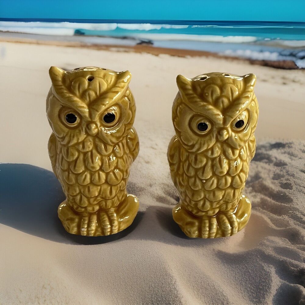 Owl Figural Salt Pepper S&P Shakers Figurines w Stoppers Made In Japan Vintage